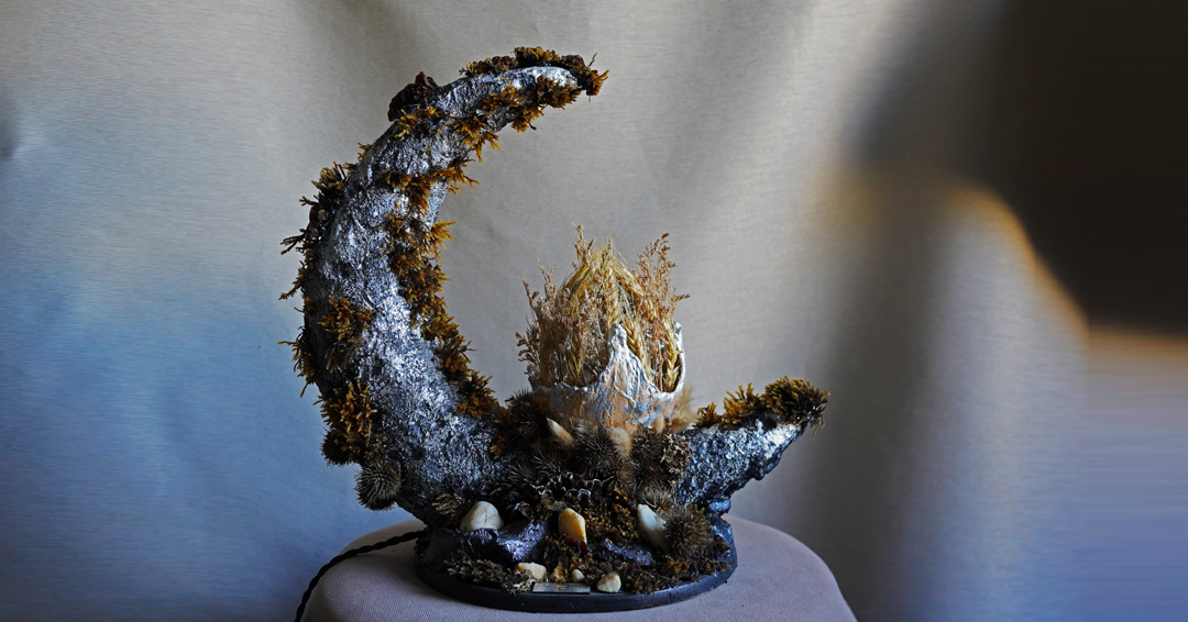 Birth of the Moon art lamp with moss and natural stones