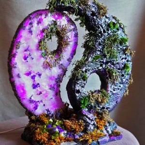 Balance yin yang lighting decor sculpture with amethyst
